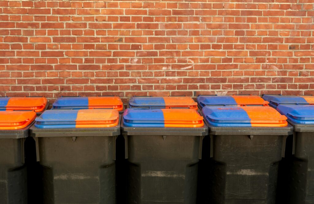 Elektrośmieci – jak i gdzie prawidłowo je wyrzucić? Mobilne punkty zbierania elektroodpadów w Warszawie